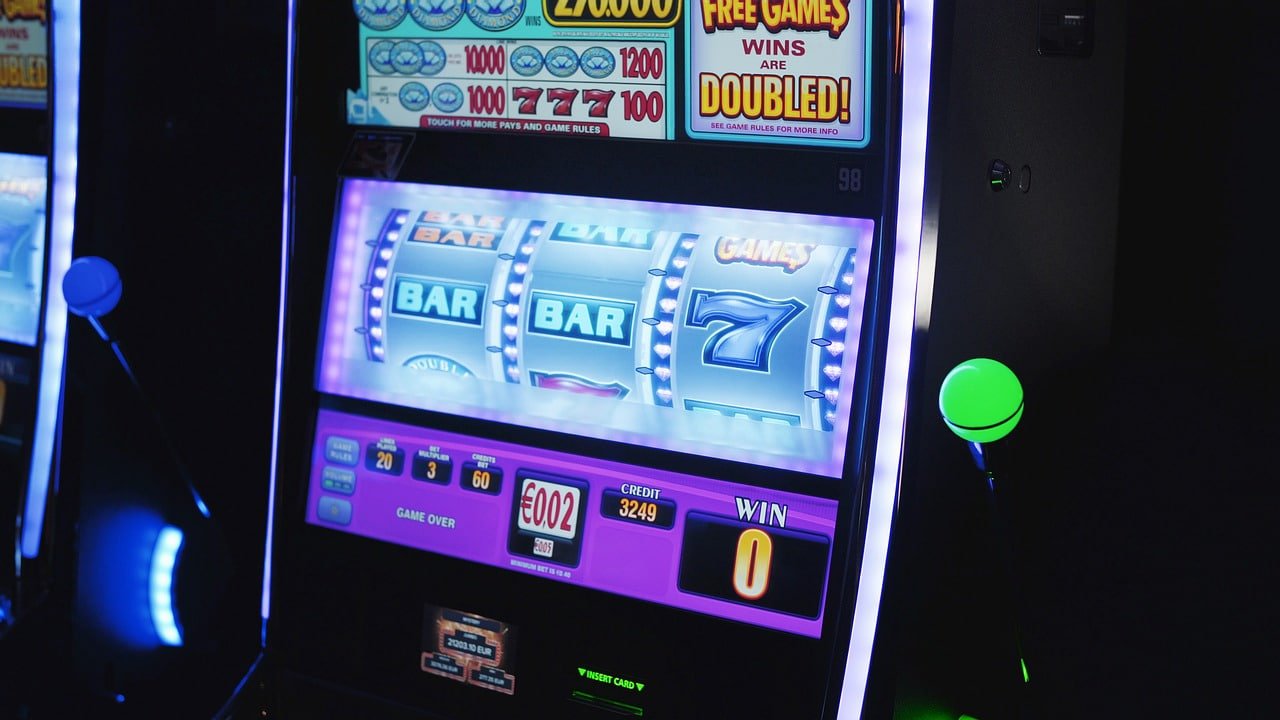 Antarmuka permainan kasino live dan slot online di mbaktoto